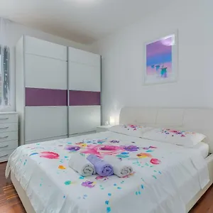 Lella Apartment